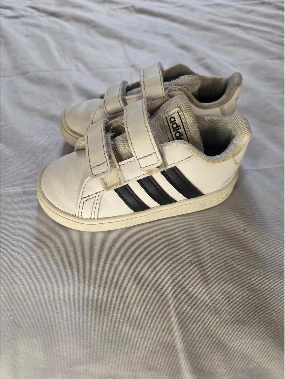 Toddler adidas grand court shoes